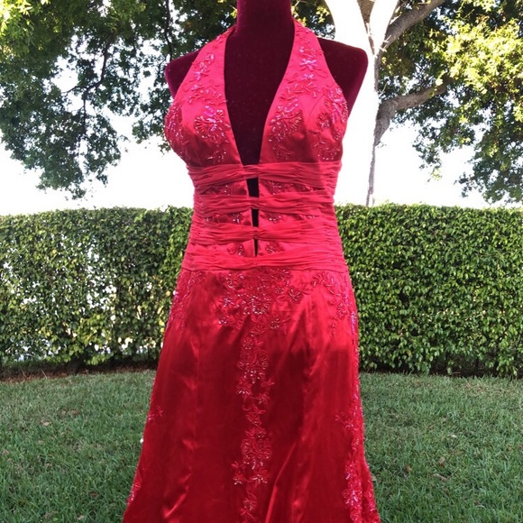 Dresses & Skirts - Halter top red gown